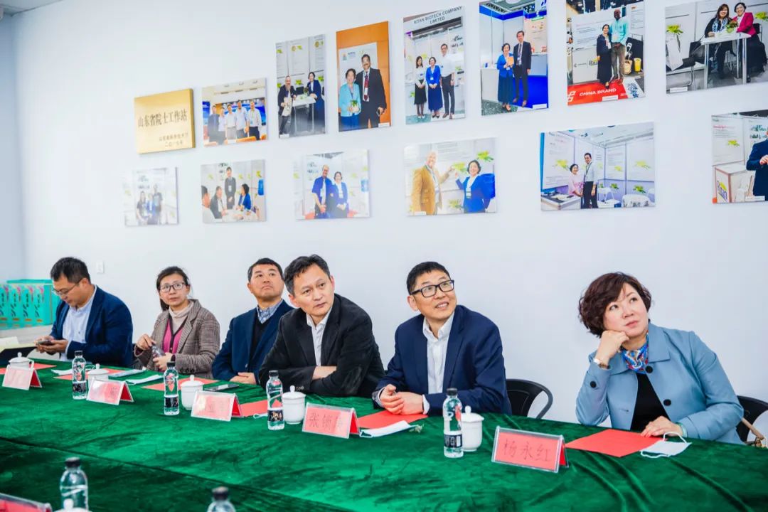 南京大学副校长一行莅临校友企业回龙吟（高密）酒业有限公司(图1)