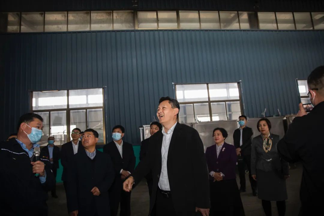 南京大学副校长一行莅临校友企业回龙吟（高密）酒业有限公司(图7)